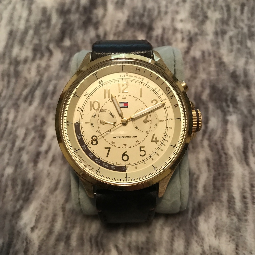 Men’s Tommy Hilfiger gold face watch